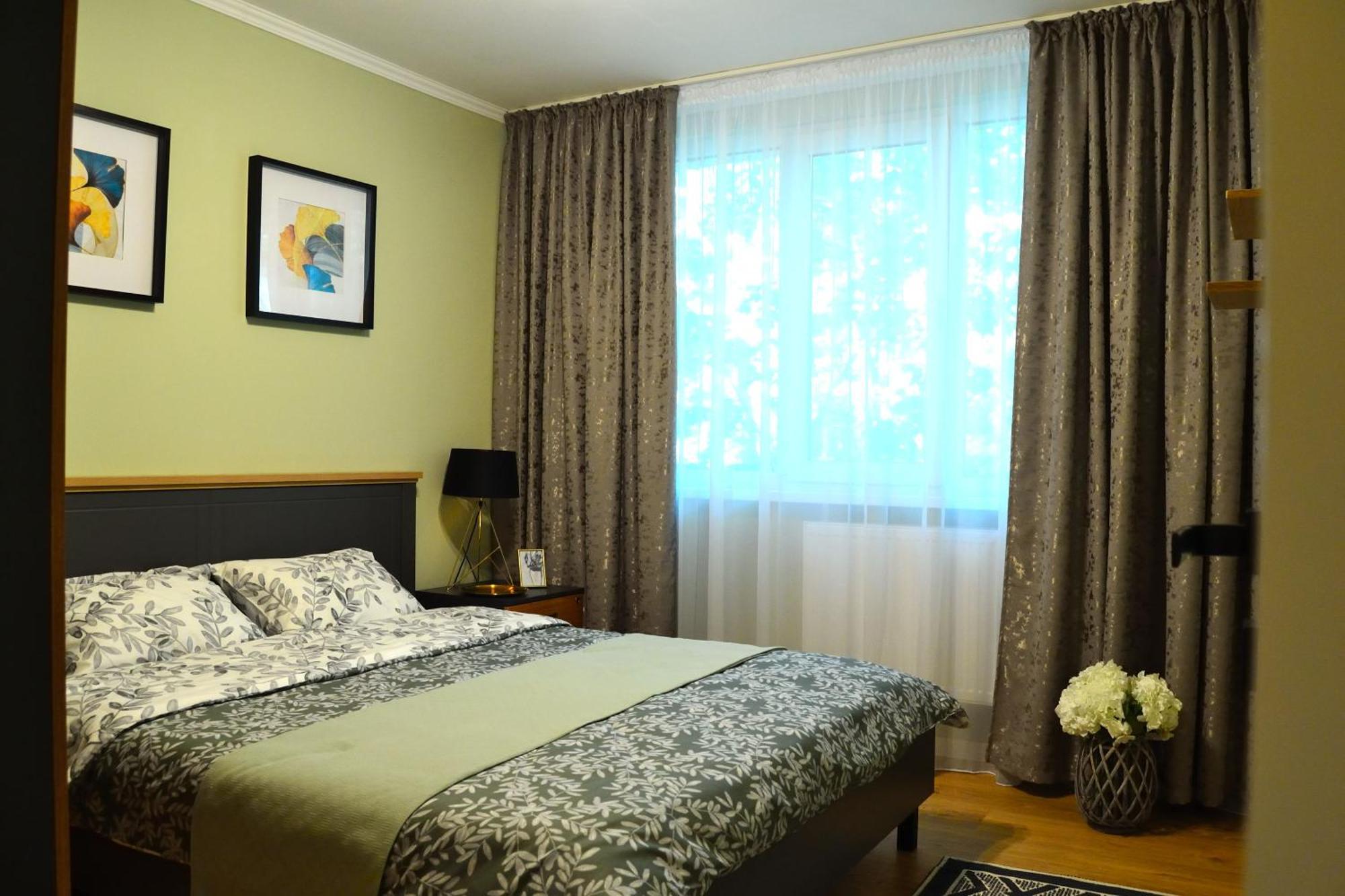 Cozy 2 Rooms Apartment Drumul Taberei Bucharest Exterior photo