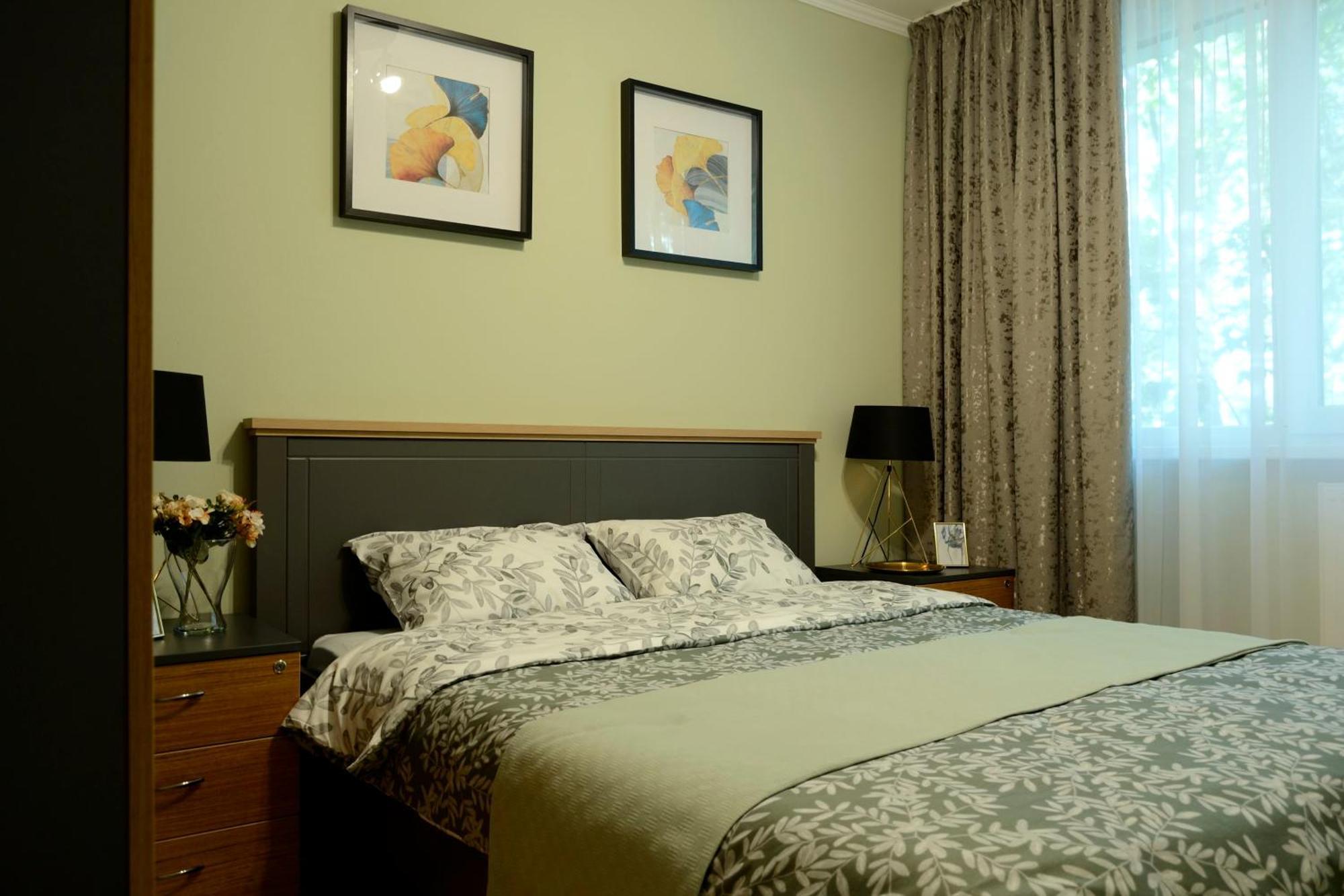 Cozy 2 Rooms Apartment Drumul Taberei Bucharest Exterior photo